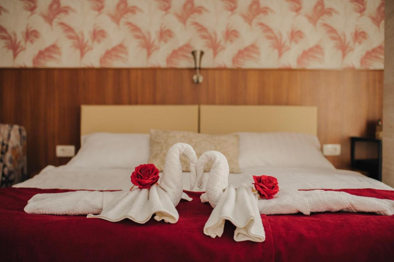 Hotel - Villa Lejla โมสตาร์ ภายนอก รูปภาพ