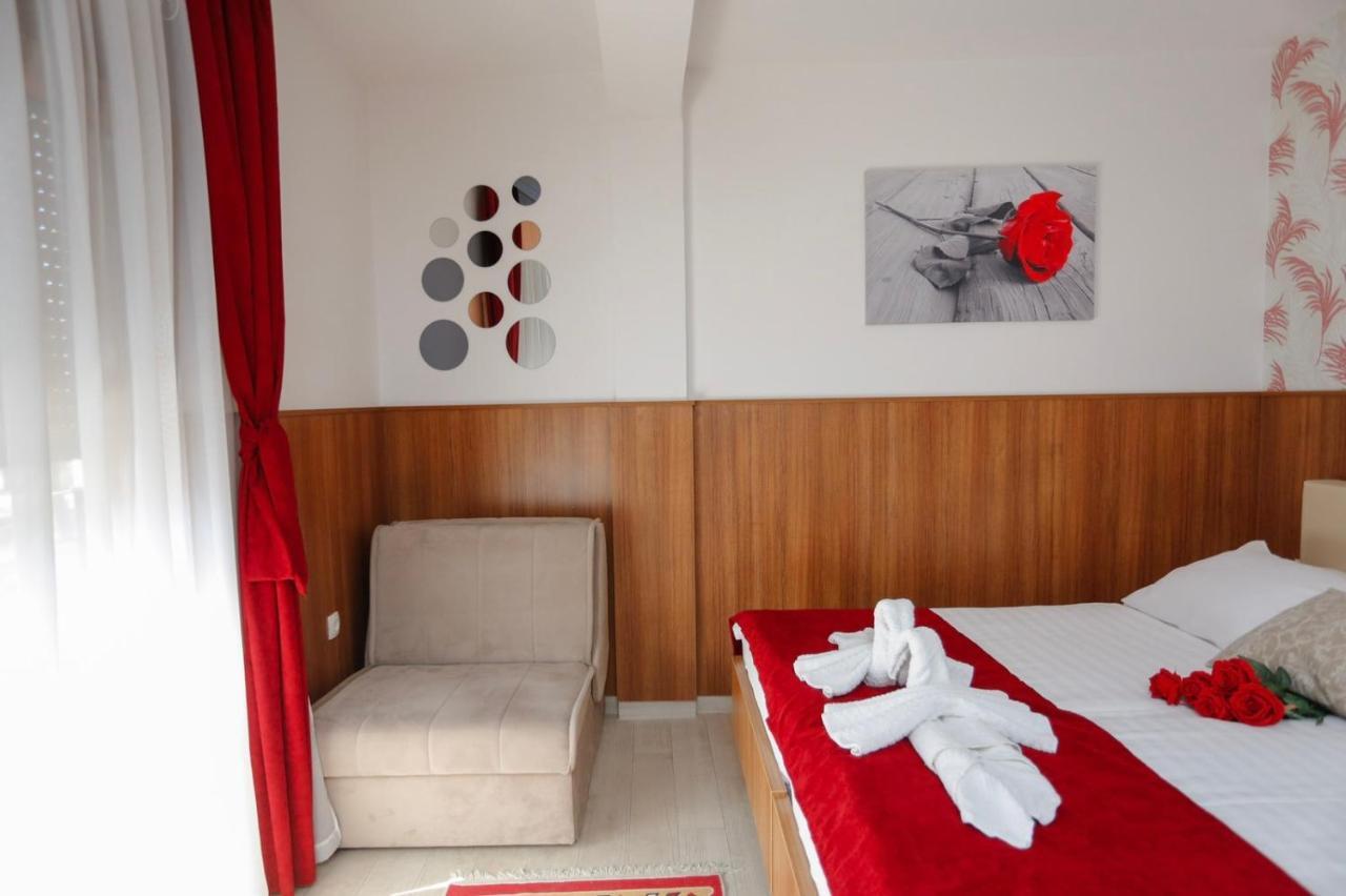 Hotel - Villa Lejla โมสตาร์ ภายนอก รูปภาพ
