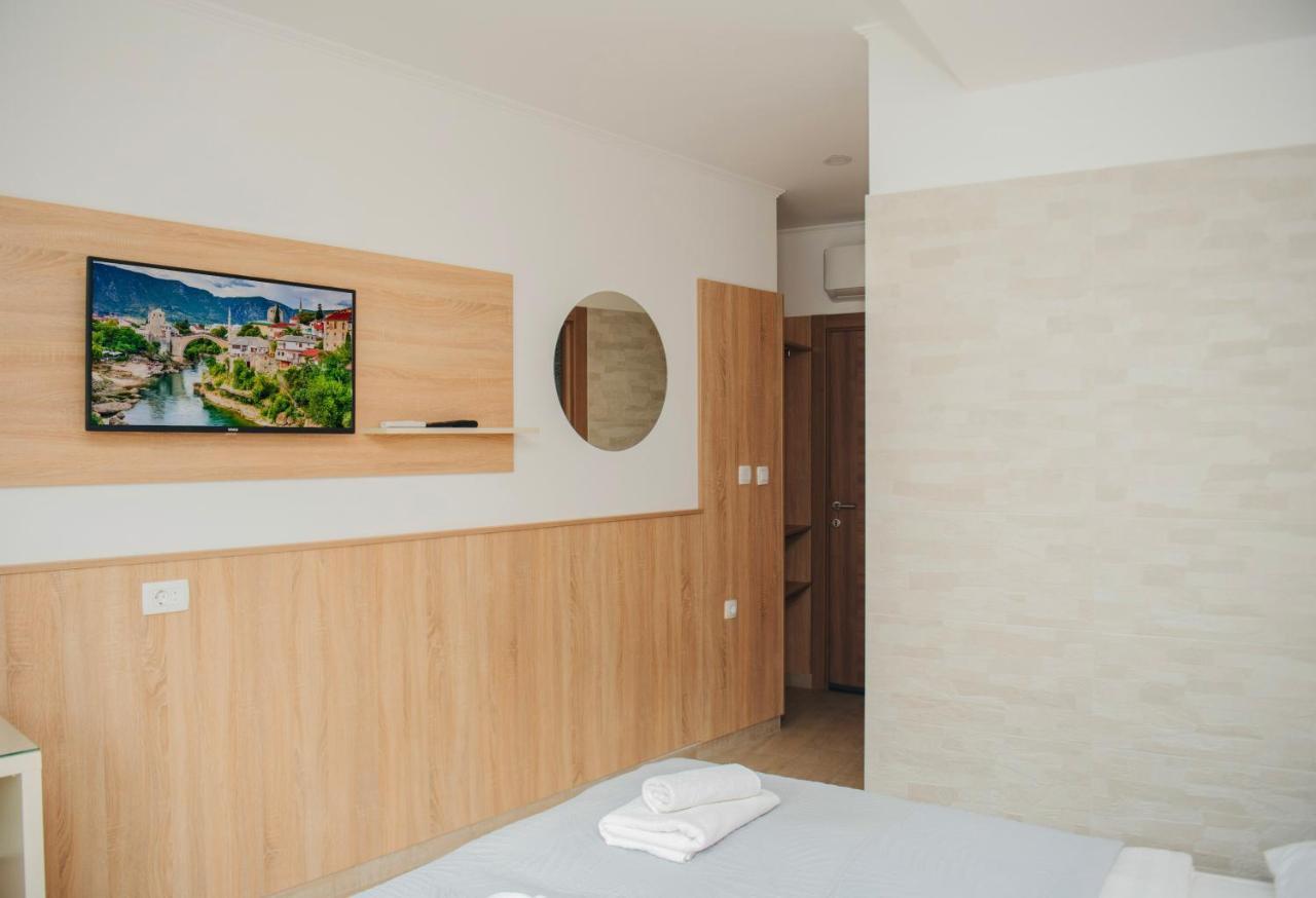 Hotel - Villa Lejla โมสตาร์ ภายนอก รูปภาพ