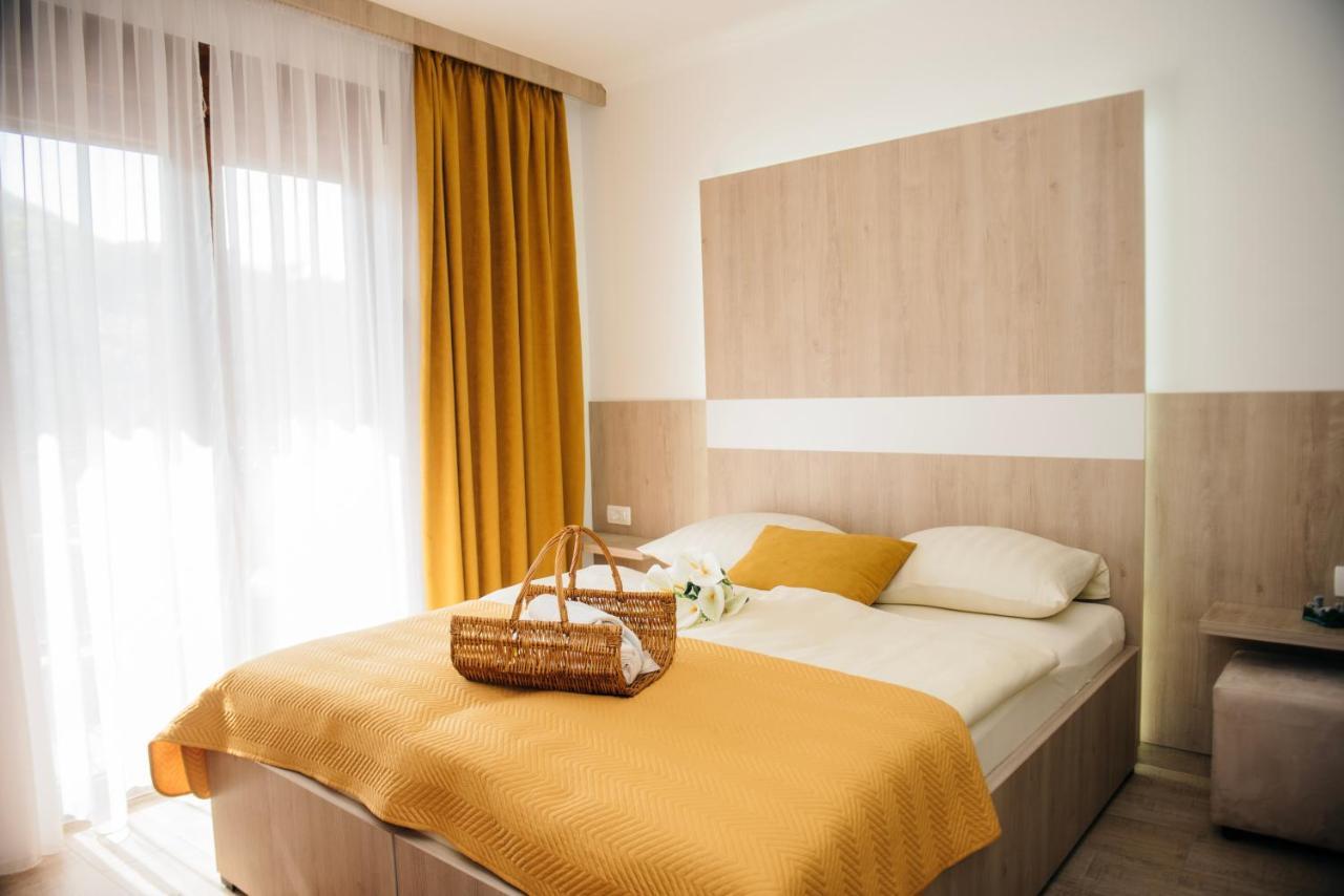 Hotel - Villa Lejla โมสตาร์ ภายนอก รูปภาพ