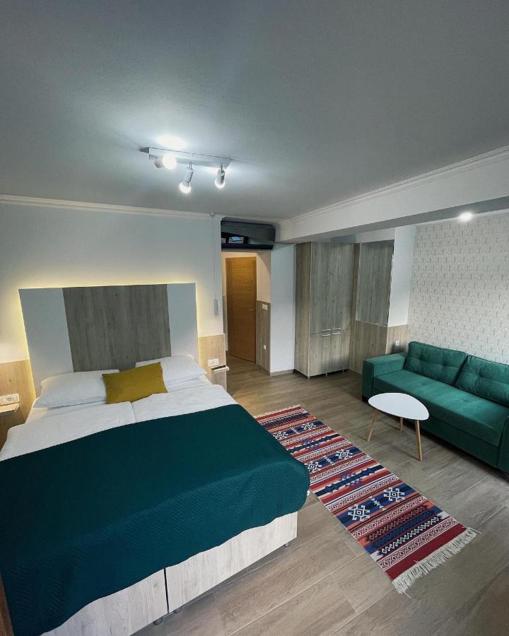 Hotel - Villa Lejla โมสตาร์ ภายนอก รูปภาพ